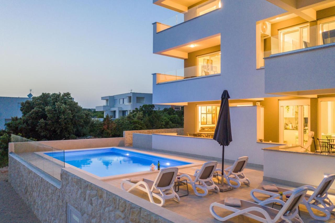 Sara Luxury Apartment With A Pool Novalja Kültér fotó